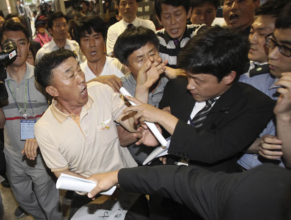 South Korean ferry crew go on trial