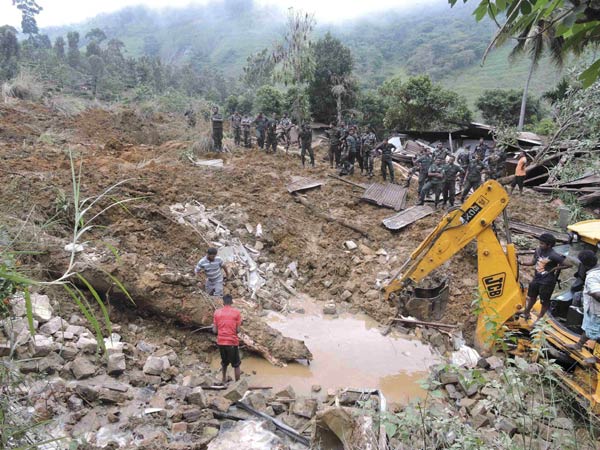 More than 100 believed killed in Sri Lanka landslide