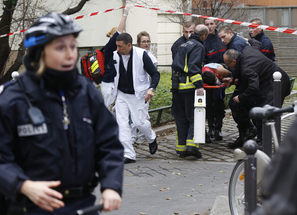 12 people killed in Paris shooting