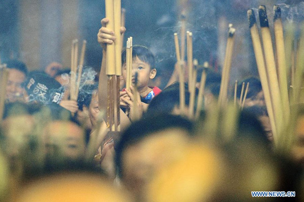 People celebrate Spring Festival across the world