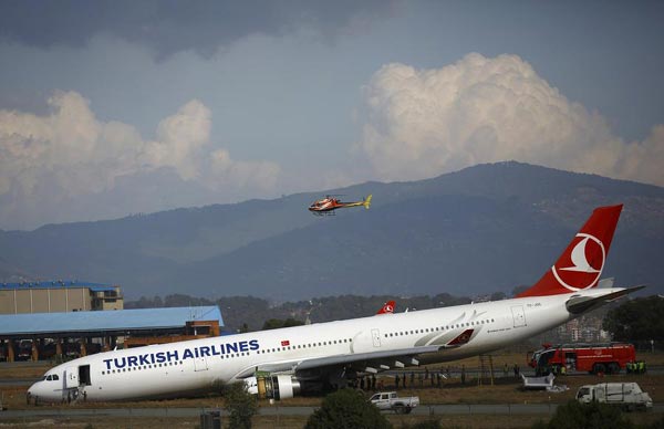 Over 1,000 Chinese return after Nepal airport re-opening