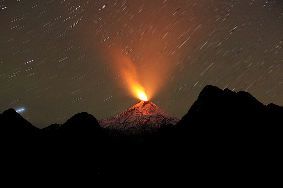 Volcano erupts in southern Chile, belching ash, smoke into sky