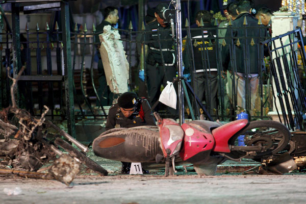 Bomb in Thai capital kills 19, including 3 Chinese nationals