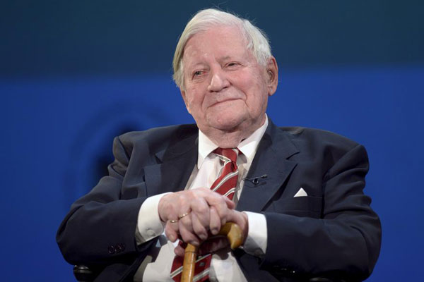 Former West German Chancellor Helmut Schmidt dies at 96