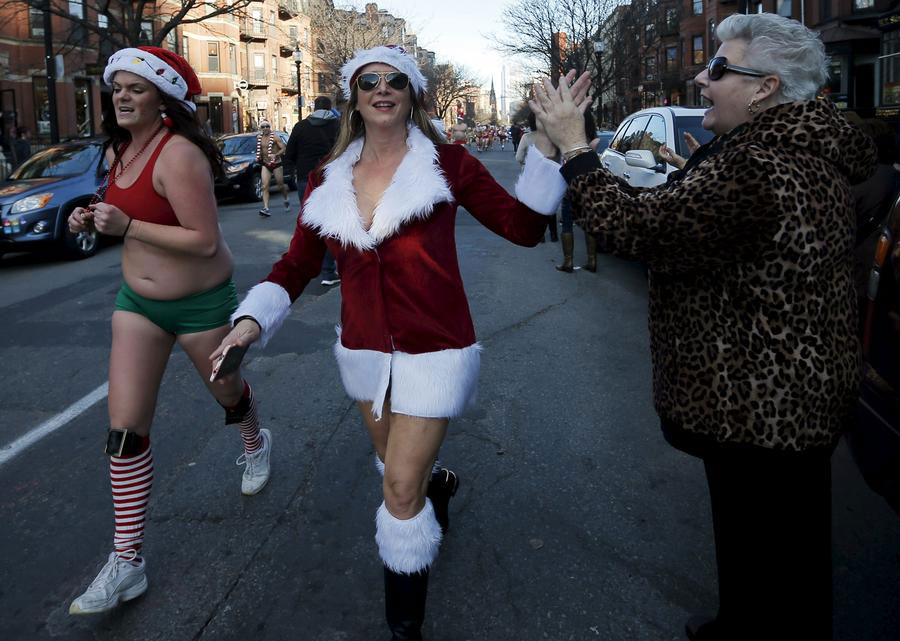 'Santa Speedo run' in Boston raises money for charity