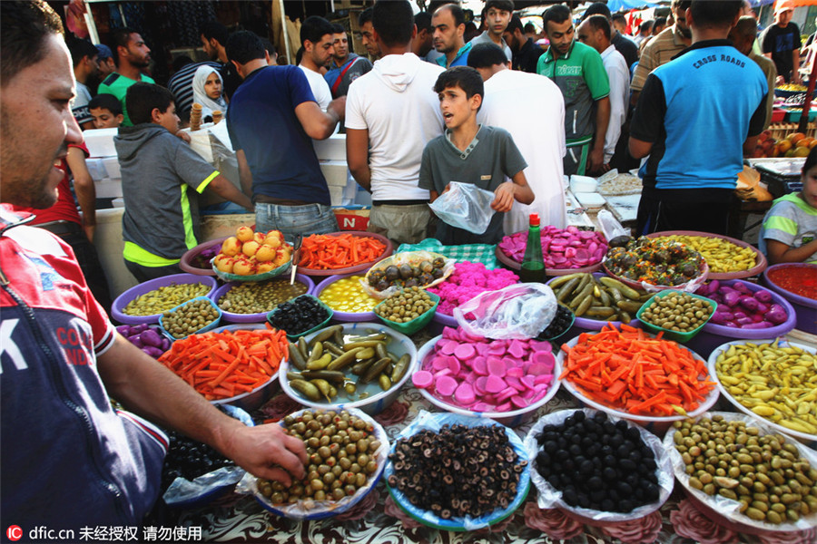 Popular foods to break fast during the holy month of Ramadan