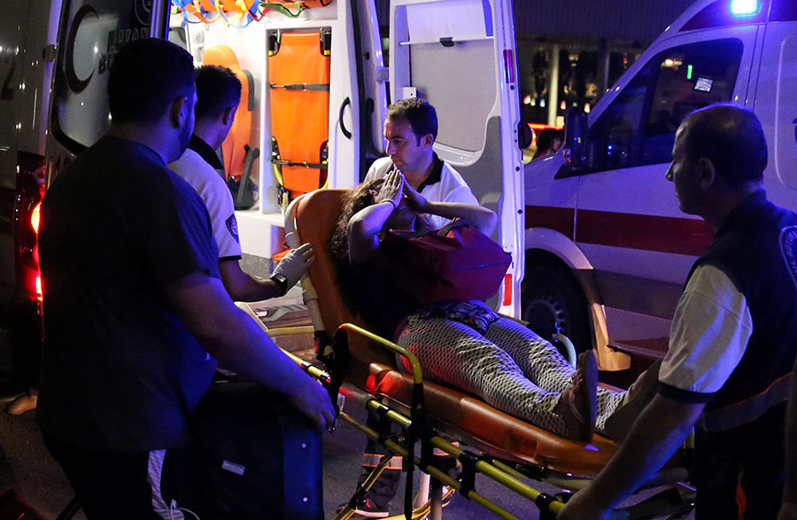 Suspected Islamic State suicide bombers kill 41 at Istanbul airport