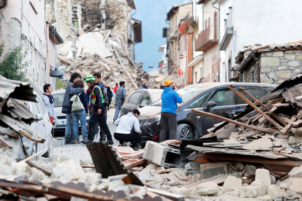 At least 73 killed after strong quake strikes Italy, topples buildings