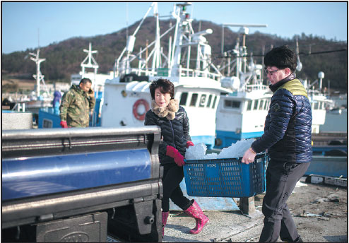 Businesses cursed by 'devil's waters' of South Korea ferry sinking