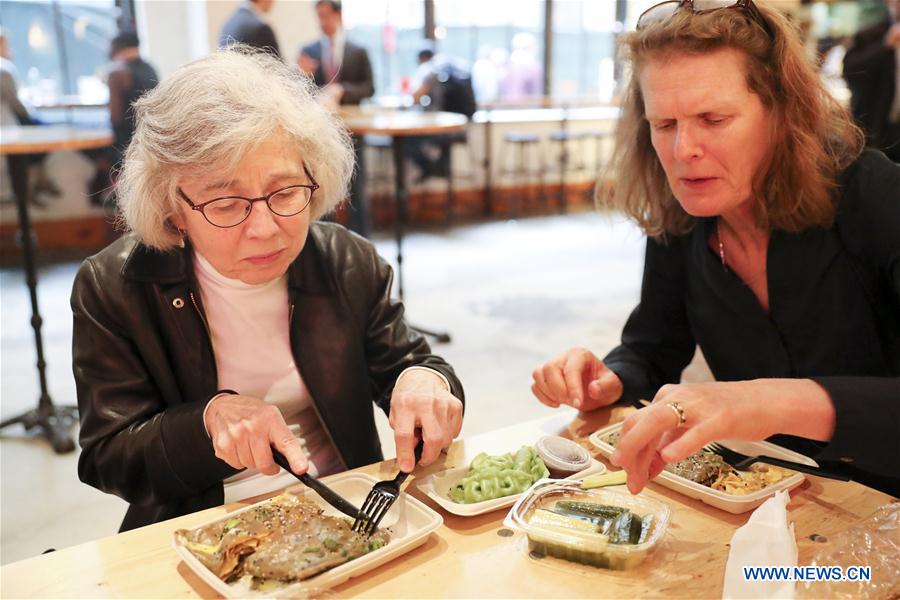 Jianbing, a Chinese crepe, attracts New Yorkers