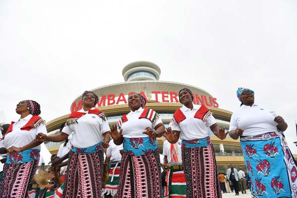 Kenya expands infrastructure with new Chinese-built train