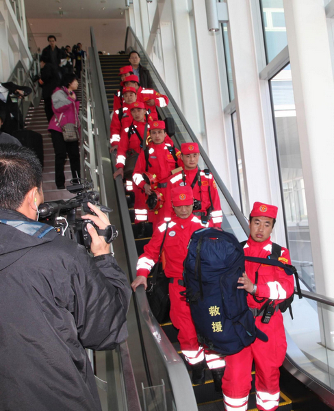 Chinese rescue team arrives in Japan for quake relief