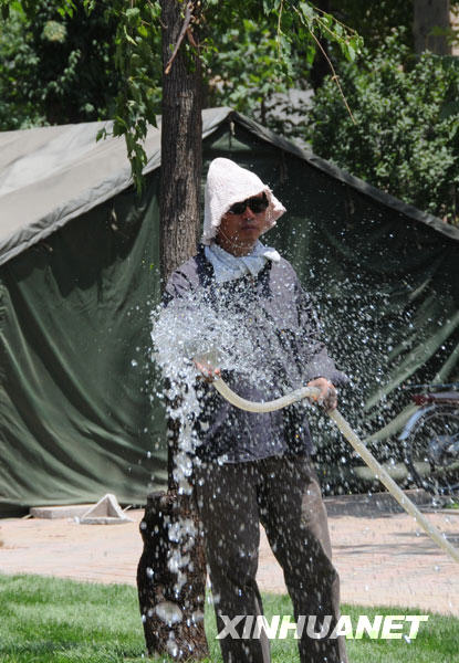 熱浪席卷全國17省市 多地區高溫超40℃(圖)